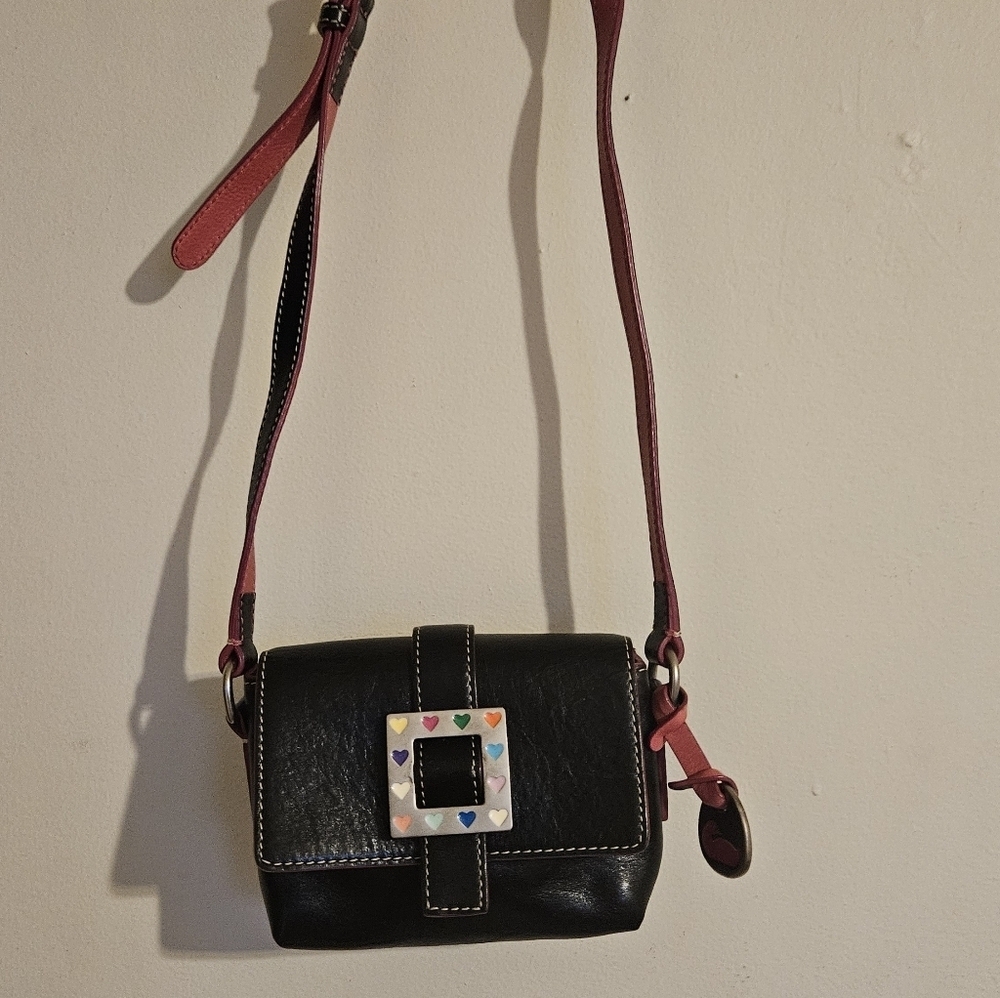 DOONEY & BOURKE Vintage Y2K Leather Crossbody Handbag Mini Heart Buckle Pink
